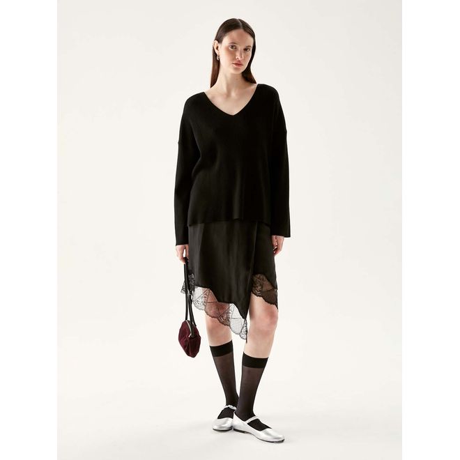 Sweater V New