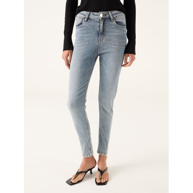 Denim Skinny High Rise