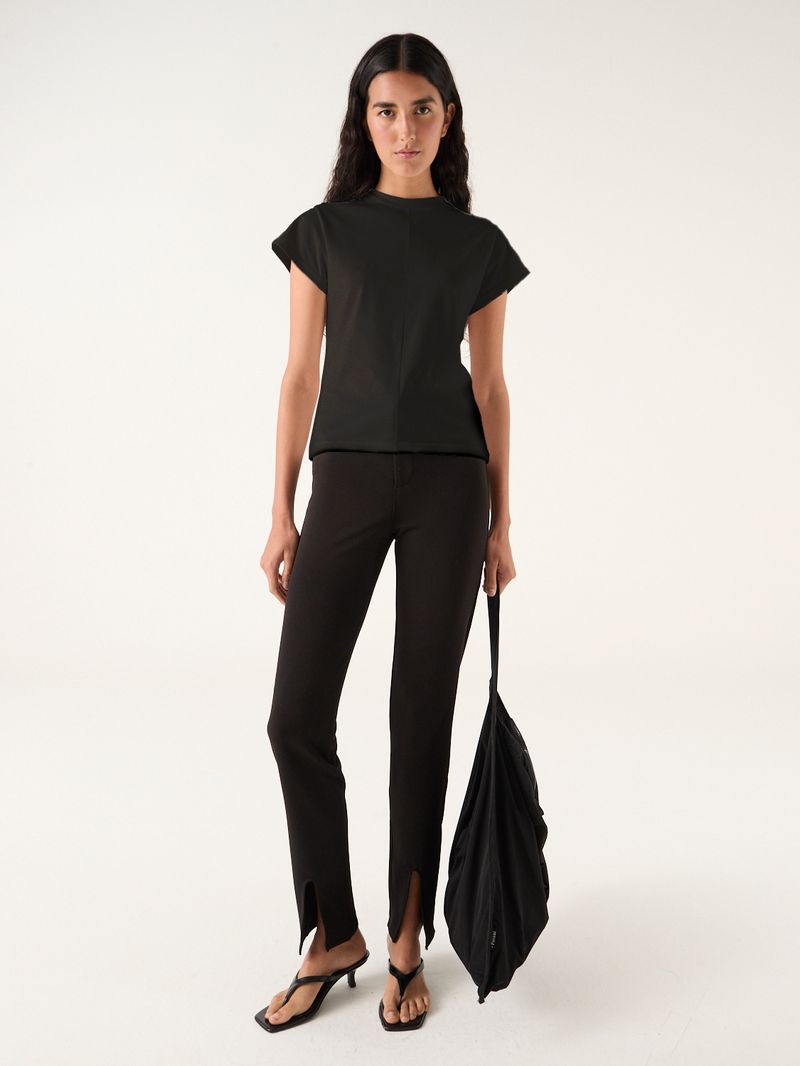 Remera-Slim-Recorte---negro-3